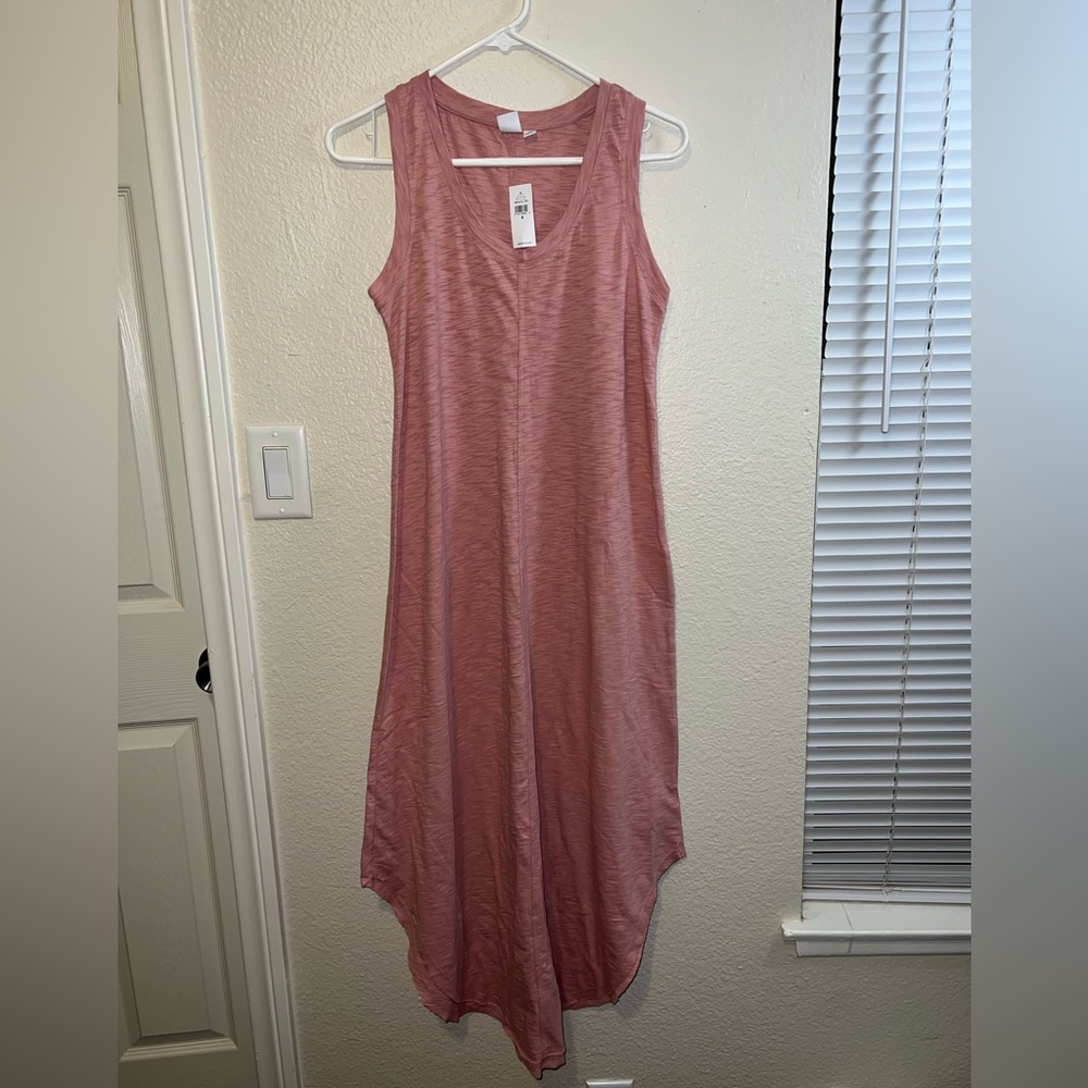 NWT GAP sleeveless scoopneck midi dress